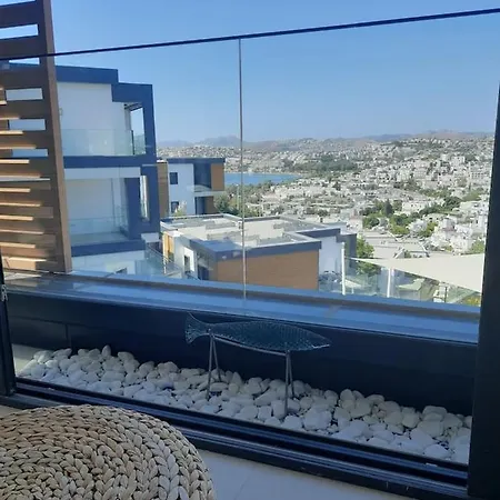 Dreamy With Sea View And Pool In *