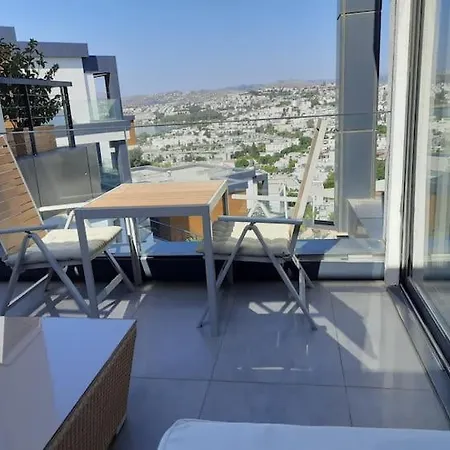 Dreamy With Sea View And Pool In *